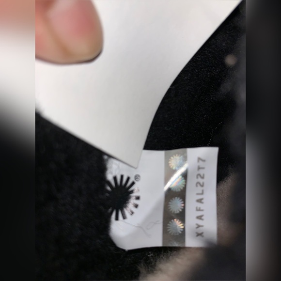 UGG Melrose - Picture 6 of 7